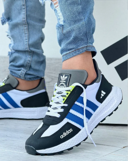 New sports running shoes