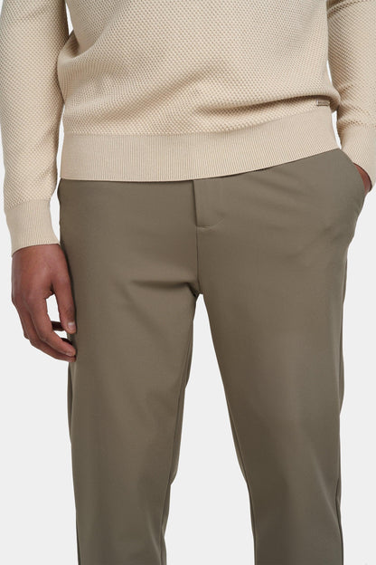 THE TECH TROUSERS